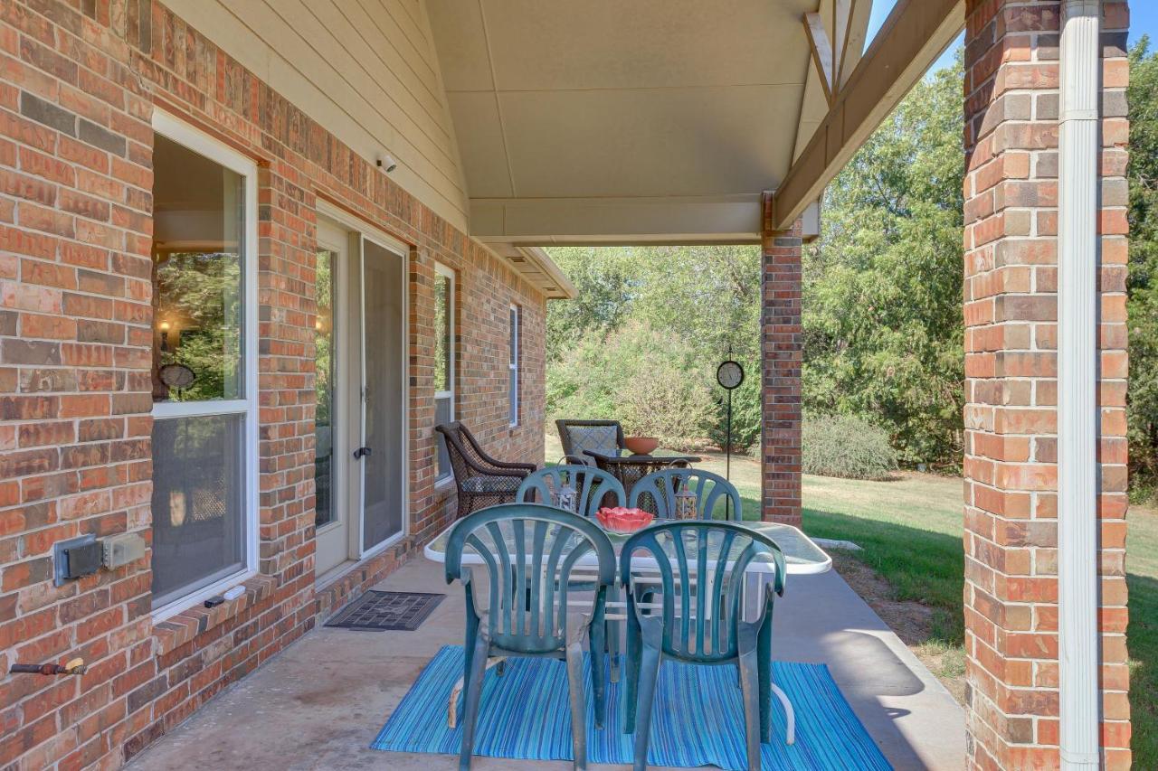 Quaint Noble Home 6 Mi To University Of Oklahoma! Norman Exterior photo