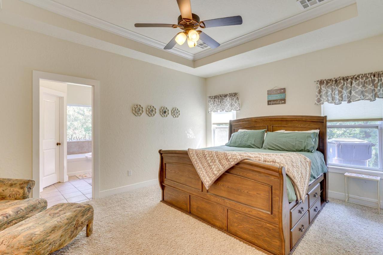 Quaint Noble Home 6 Mi To University Of Oklahoma! Norman Exterior photo